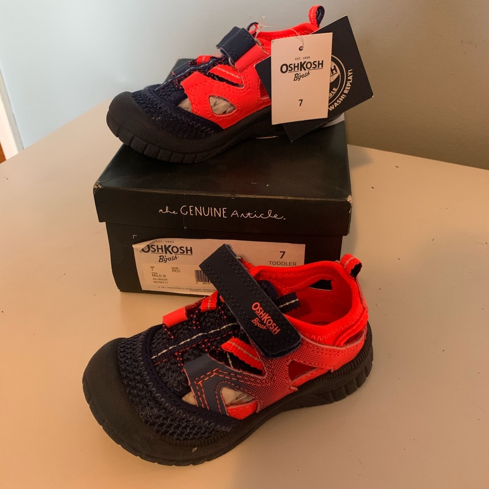 Oshkosh toddler sandal shoes size 7